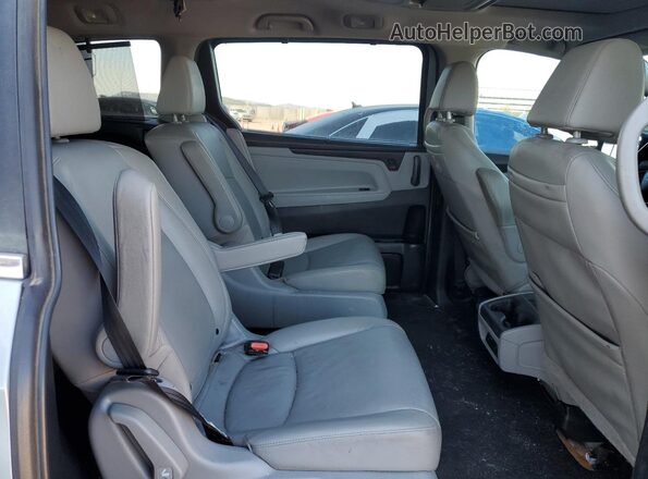 5FNRL6H86JB006562 2018 HONDA ODYSSEY Серебряный Вид задней части салона