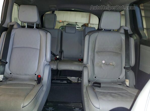 5FNRL6H90PB064510 2023 HONDA ODYSSEY Blue Widok tylnych siedzeń