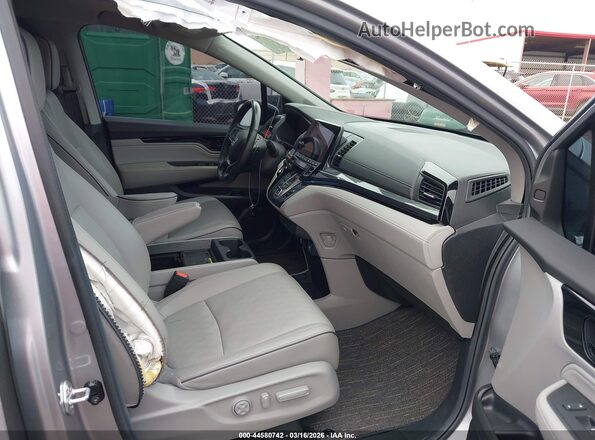 5FNRL6H92RB051003 2024 HONDA ODYSSEY Серый Вид салона спереди