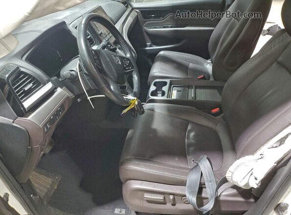 5FNRL6H98KB017220 2019 HONDA ODYSSEY Белый Вид салона спереди