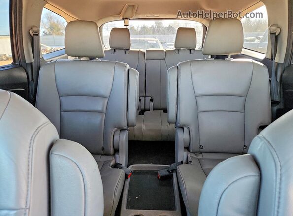 5FNYF5H65KB041784 2019 HONDA PILOT Gray Widok tylnych siedzeń