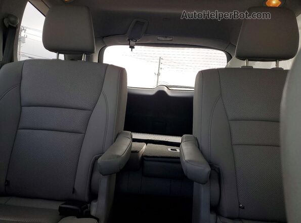 5FNYF6H09KB049159 2019 HONDA PILOT Серебряный Вид задних сидений