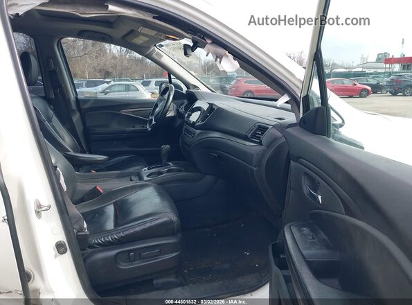 5FNYF6H43KB031338 2019 HONDA PILOT Белый Вид салона спереди