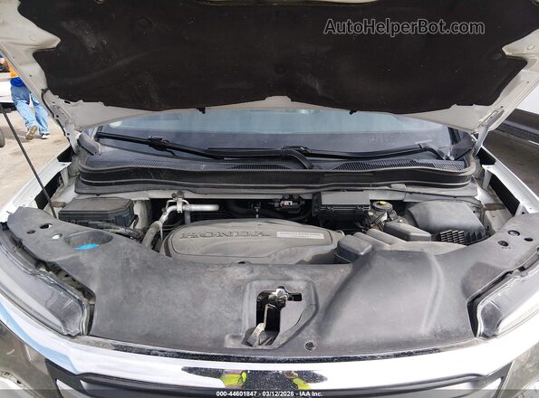 5FNYF6H55JB035558 2018 HONDA PILOT Белый Вид сзади