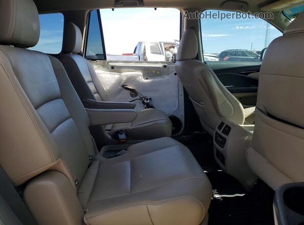 5FNYF6H68KB002323 2019 HONDA PILOT Белый Вид задней части салона
