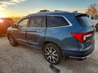 2019 Honda Pilot Touring Зеленый vin: 5FNYF6H93KB057093
