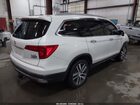 2018 Honda Pilot Touring White vin: 5FNYF6H98JB025402