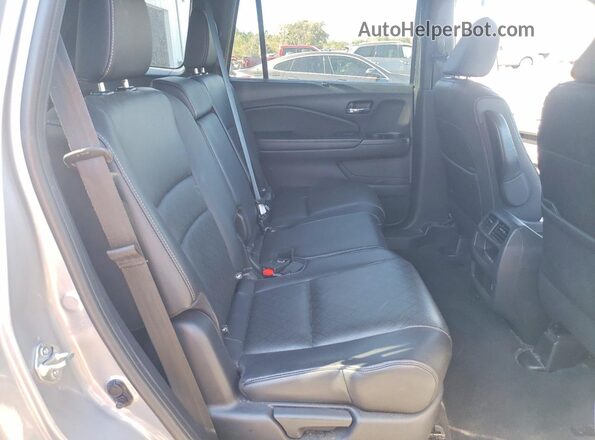 5FNYF7H52LB006544 2020 HONDA PASSPORT Silver Rear interior view
