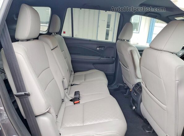 5FNYF7H90MB009141 2021 HONDA PASSPORT Gray Rear interior view