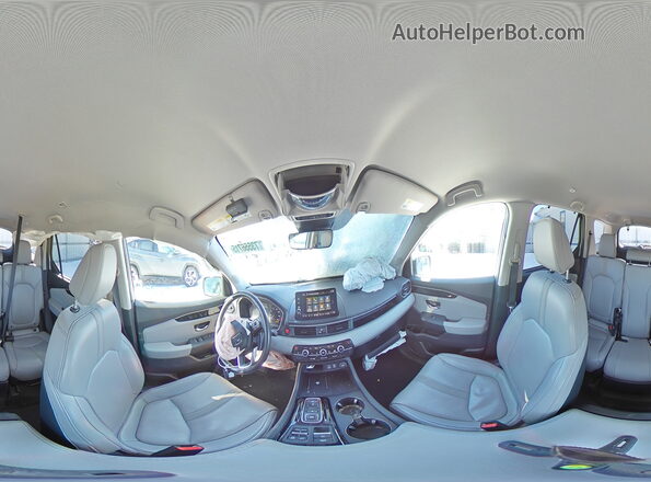 5FNYG2H46PB009797 2023 HONDA PILOT Серебряный 