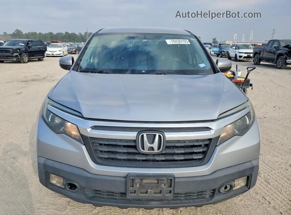 5FPYK2F52HB002607 2017 HONDA RIDGELINE Silver Widok z przodu