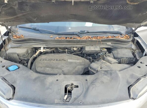 5FPYK2F52HB002607 2017 HONDA RIDGELINE Silver Widok wnętrza z tyłu