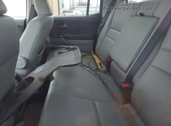 5FPYK2F59HB011773 2017 HONDA RIDGELINE Серый Вид задней части салона