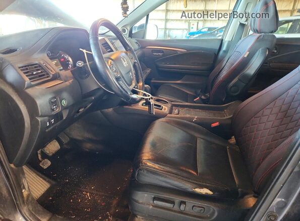 5FPYK2F60HB003067 2017 HONDA RIDGELINE Серый Вид салона спереди