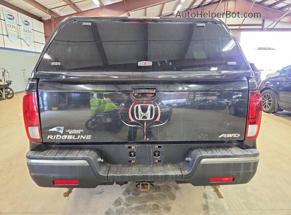 5FPYK3F1XHB005340 2017 HONDA RIDGELINE Черный Вид сзади