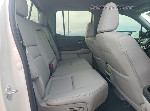 5FPYK3F51RB030695 2024 HONDA RIDGELINE Белый Вид задних сидений