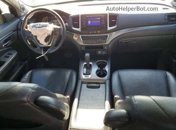 5FPYK3F53HB019714 2017 HONDA RIDGELINE Черный Вид панели приборов