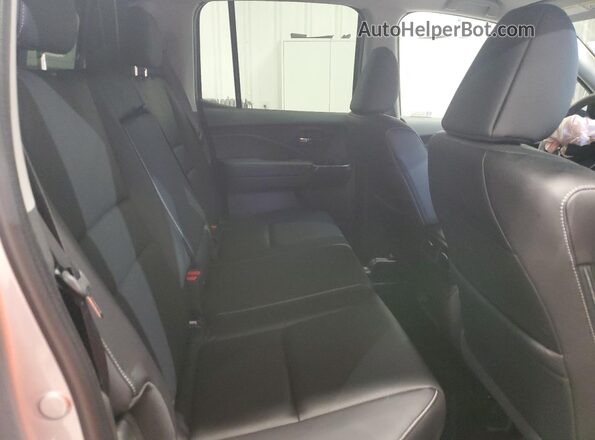 5FPYK3F59RB004765 2024 HONDA RIDGELINE Серебряный Вид задней части салона