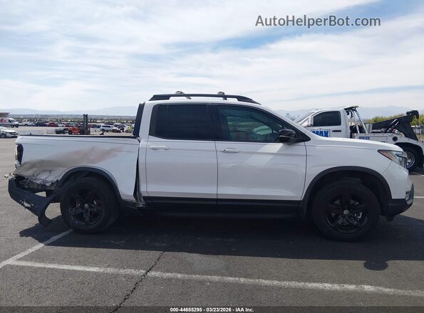5FPYK3F83NB020092 2022 HONDA RIDGELINE White Вид задньої частини салону