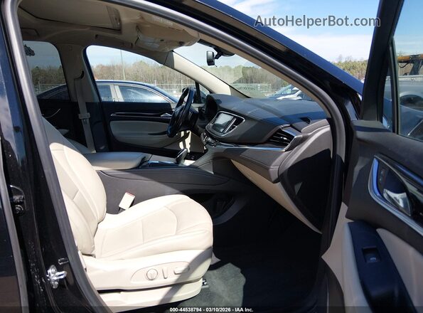 5GAERBKW9MJ204337 2021 BUICK ENCLAVE Черный Вид салона спереди
