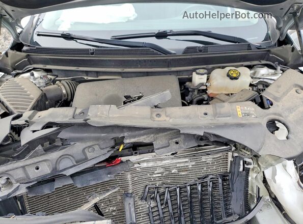 5GAERCKW3LJ318774 2020 BUICK ENCLAVE Silver Widok komory silnika