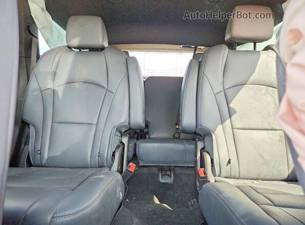 5GAEVBKW1RJ130141 2024 BUICK ENCLAVE Серебряный Вид задних сидений
