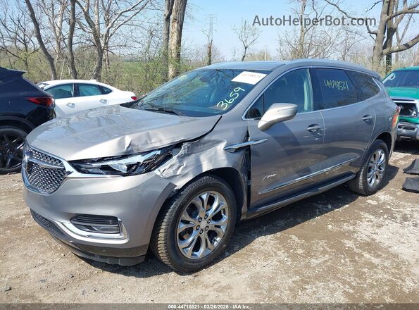 5GAEVCKW6JJ176946 2018 BUICK ENCLAVE Серебряный Передняя левая четверть
