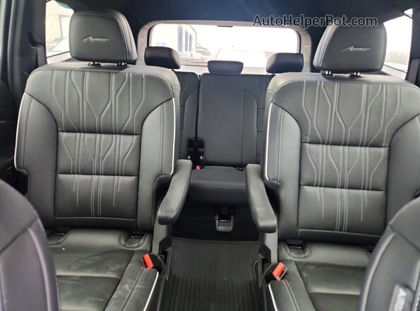 5GAEVCRS6SJ101331 2025 BUICK ENCLAVE White Widok tylnych siedzeń