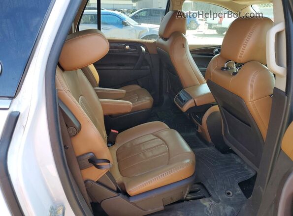 5GAKRCKD8GJ255307 2016 BUICK ENCLAVE Белый Вид задней части салона