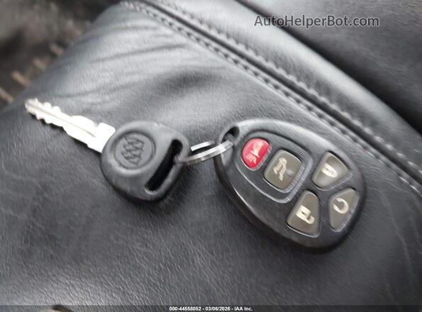 5GAKVCKD5HJ321678 2017 BUICK ENCLAVE Белый Вид панели приборов