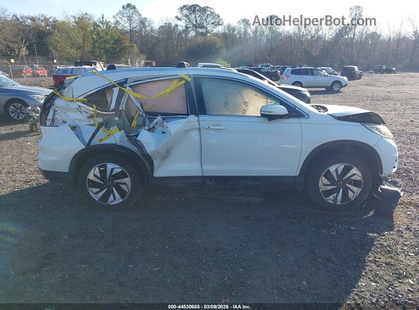 5J6RM3H97GL000435 2016 HONDA CR-V White Rear interior view