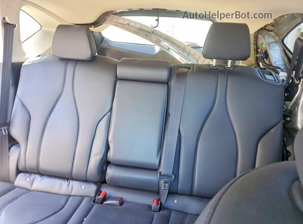 5J8TC1H39KL017665 2019 ACURA RDX Silver Widok tylnych siedzeń