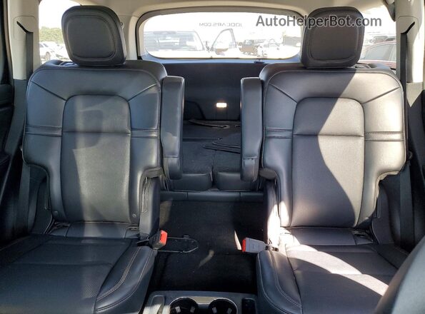 5LM5J6WC5SGL23437 2025 LINCOLN AVIATOR Белый Вид задних сидений