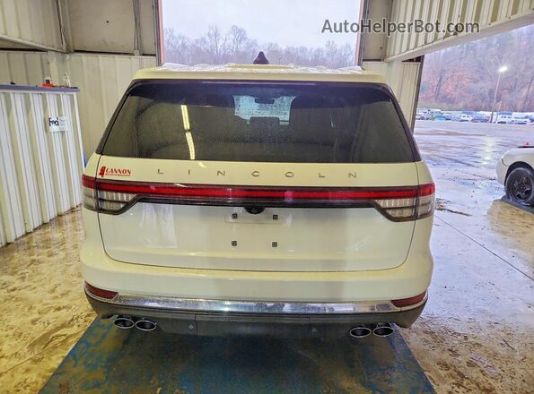 5LM5J7WC6SGL10461 2025 LINCOLN AVIATOR White Vista trasera