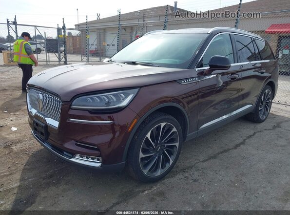 5LM5J7XC2LGL30528 2020 LINCOLN AVIATOR Бордовый Передняя левая четверть