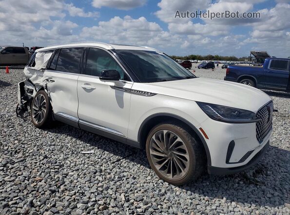 5LM5J7XC2SGL04719 2025 LINCOLN AVIATOR White Front right