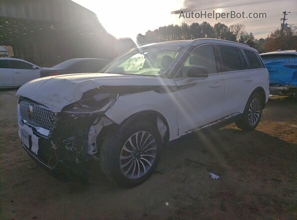5LM5J7XC5RGL09407 2024 LINCOLN AVIATOR White Vista tres cuartos delantera izquierda