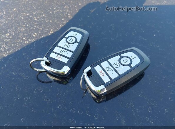 5LM5J7XC9LGL22863 2020 LINCOLN AVIATOR Черный Вид панели приборов