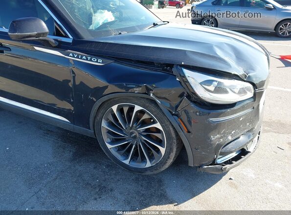 5LM5J7XC9LGL22863 2020 LINCOLN AVIATOR Черный Вид спереди
