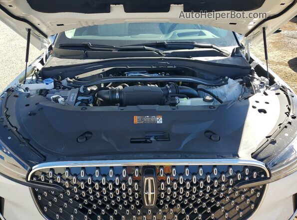 5LM5J7XCXTGL02783 2026 LINCOLN AVIATOR White Rear interior view