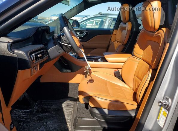 5LM5J9XC7NGL05168 2022 LINCOLN AVIATOR Silver Widok wnętrza z przodu