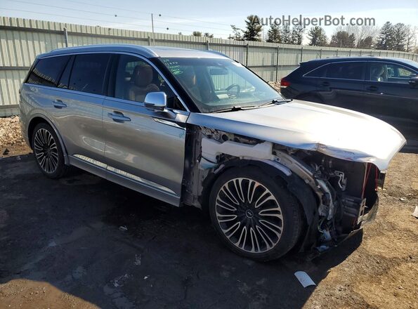 5LM5J9XC7NGL05168 2022 LINCOLN AVIATOR Silver Przód prawy