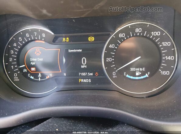 5LMCJ1C96KUL38405 2019 LINCOLN MKC White Widok tylnych siedzeń