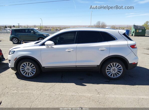 5LMCJ1C96KUL38405 2019 LINCOLN MKC White Widok wnętrza 360 stopni