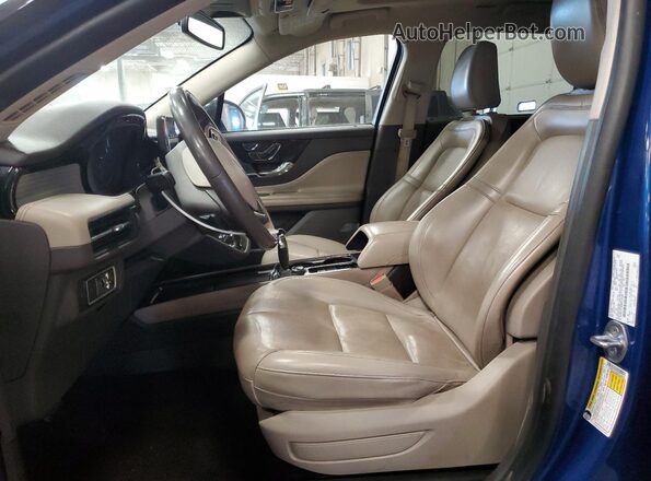 5LMCJ1C98MUL04498 2021 LINCOLN CORSAIR Blue Front interior view