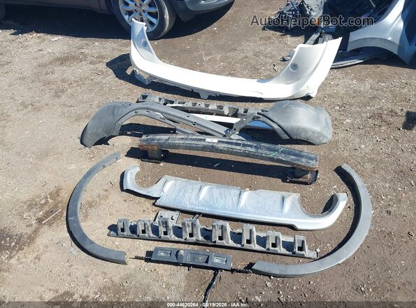 5LMCJ2C92GUJ30857 2016 LINCOLN MKC Кремовый 