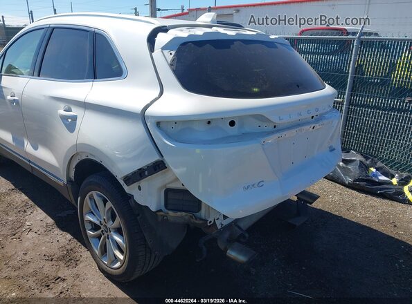5LMCJ2C92GUJ30857 2016 LINCOLN MKC Кремовый Вид спереди