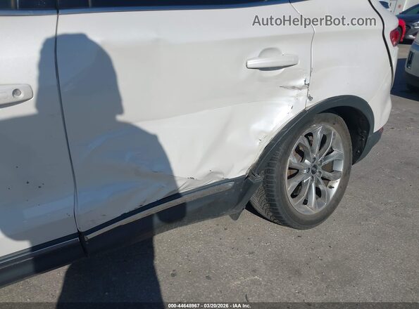 5LMCJ2C95KUL09208 2019 LINCOLN MKC White Front view