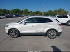 2019 Lincoln Mkc Select White vin: 5LMCJ2C95KUL09208