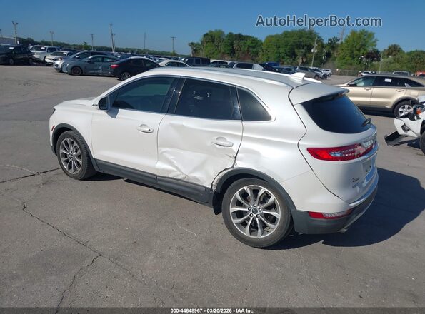 5LMCJ2C95KUL09208 2019 LINCOLN MKC White Rear left